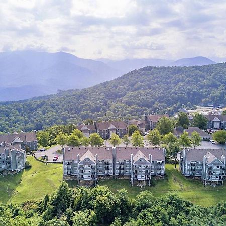 Sky High Views!!-Peak Mountaintop-Outdoor Pool-Close To Downtown-Private Balcony-Wifi-Cable Гатлинбург Экстерьер фото