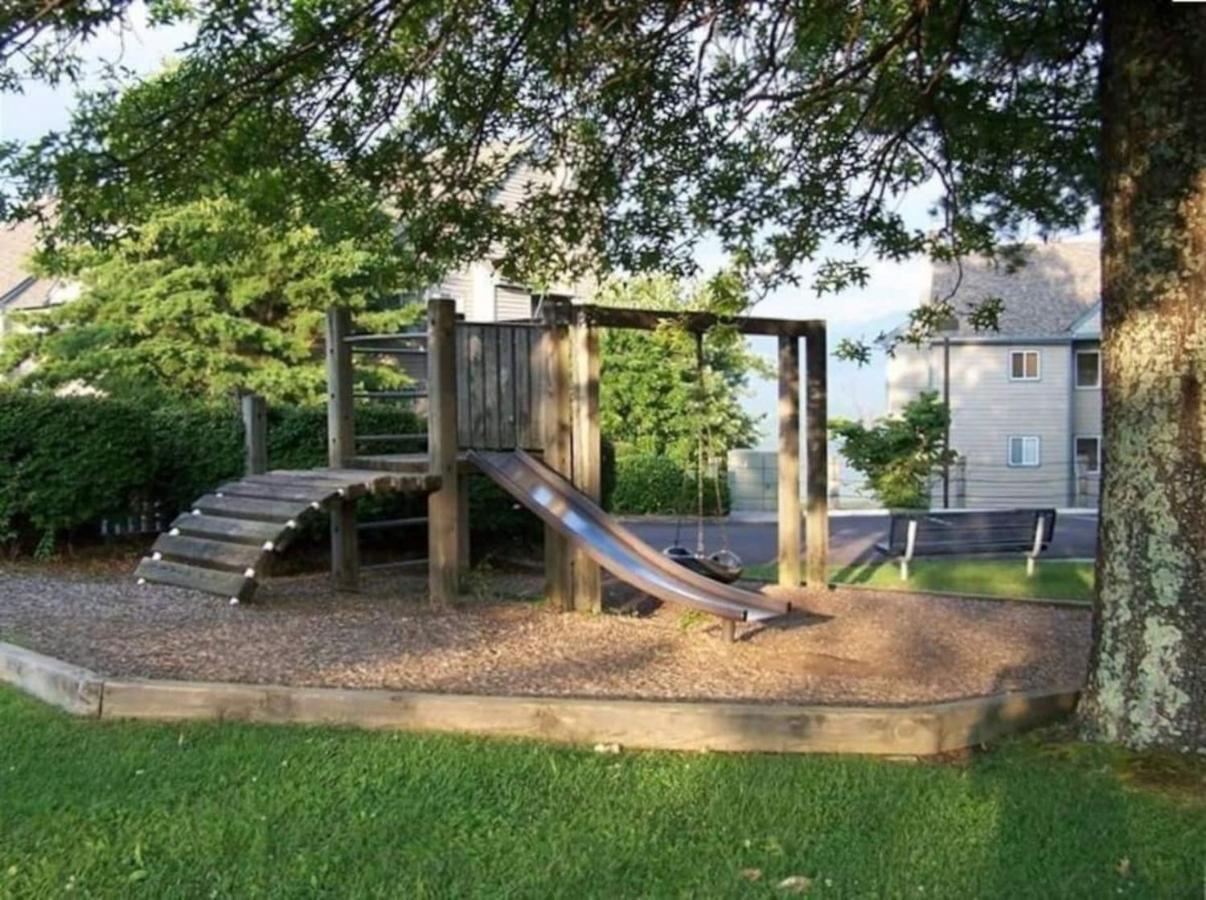 Sky High Views!!-Peak Mountaintop-Outdoor Pool-Close To Downtown-Private Balcony-Wifi-Cable Гатлинбург Экстерьер фото